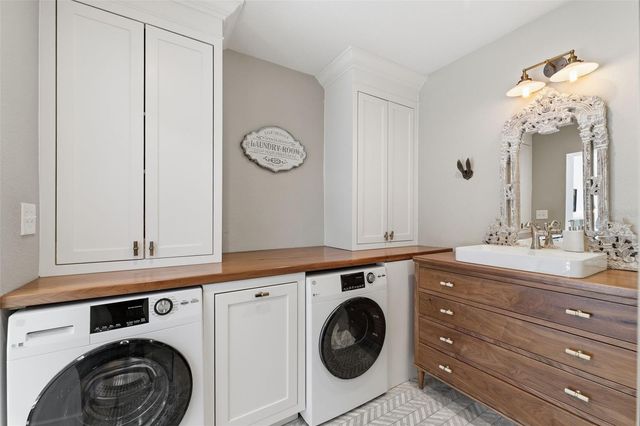 1618 SAN CHARLES DRIVE, Dunedin, FL 34698