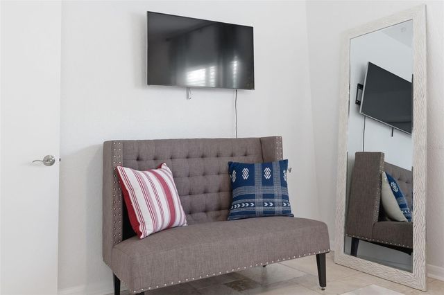 1618 SAN CHARLES DRIVE, Dunedin, FL 34698