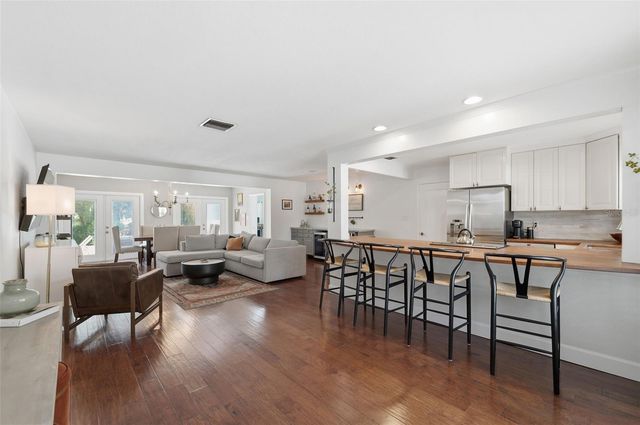 1618 SAN CHARLES DRIVE, Dunedin, FL 34698