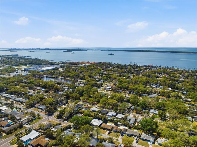 1618 SAN CHARLES DRIVE, Dunedin, FL 34698