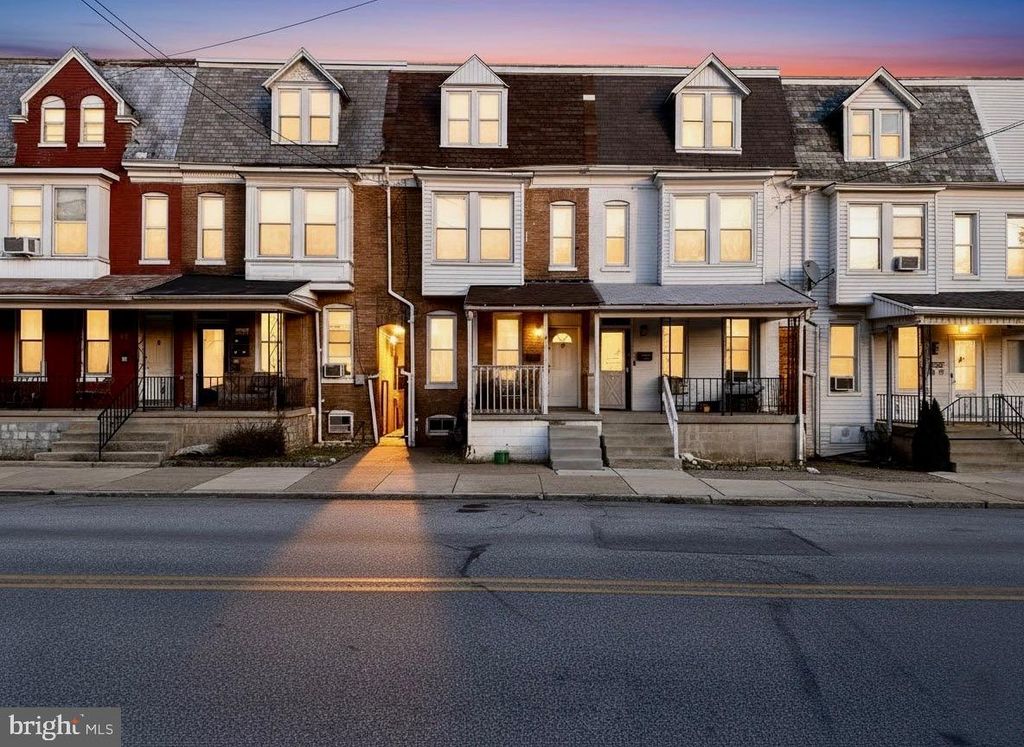 721 JESSOP PL, York, PA 17401