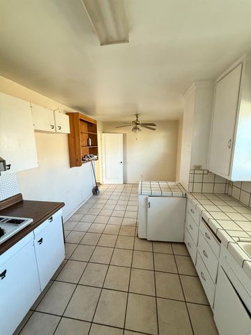 1719 Roselawn Ave, Stockton, CA 95204