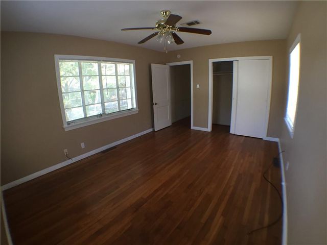 2000 Schulle Ave, Austin, TX 78703