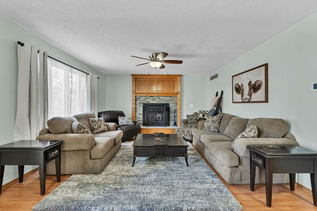 228 N Prescott Circle, Wichita, KS 67212