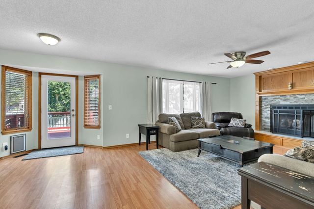 228 N Prescott Circle, Wichita, KS 67212
