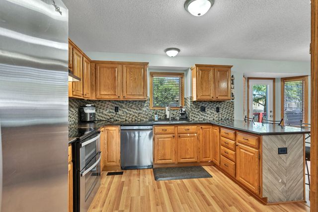 228 N Prescott Circle, Wichita, KS 67212