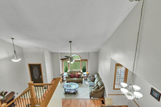 228 N Prescott Circle, Wichita, KS 67212