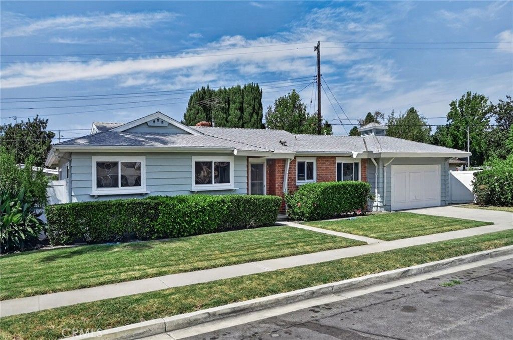 413 S FALCON Street, Anaheim, CA 92804 — photo 3