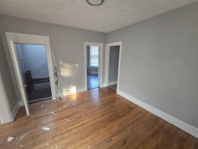 1229 E 71st Street, Chicago, IL 60619