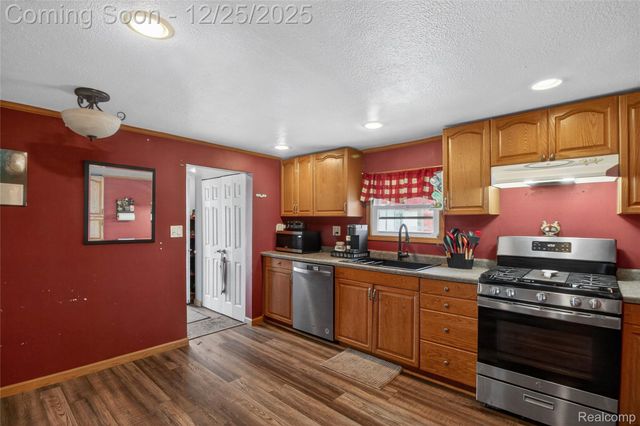 5369 S Mackinaw Road, Bay City, MI 48706