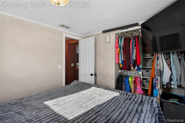 5369 S Mackinaw Road, Bay City, MI 48706