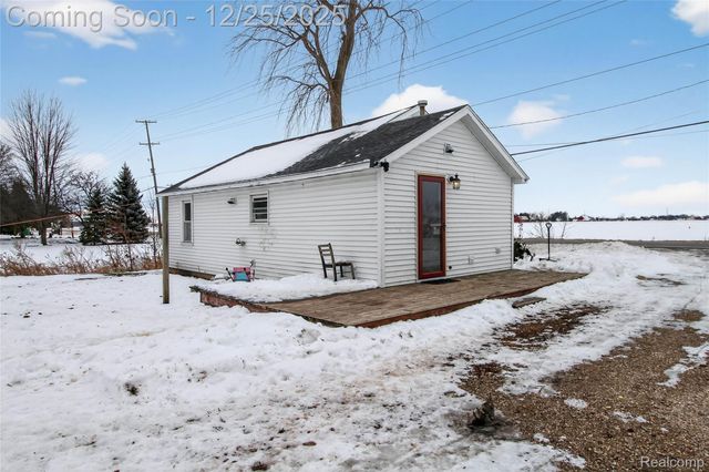 5369 S Mackinaw Road, Bay City, MI 48706