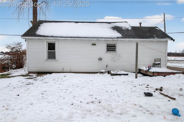 5369 S Mackinaw Road, Bay City, MI 48706