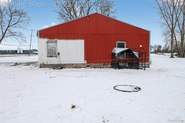 5369 S Mackinaw Road, Bay City, MI 48706