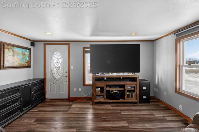 5369 S Mackinaw Road, Bay City, MI 48706