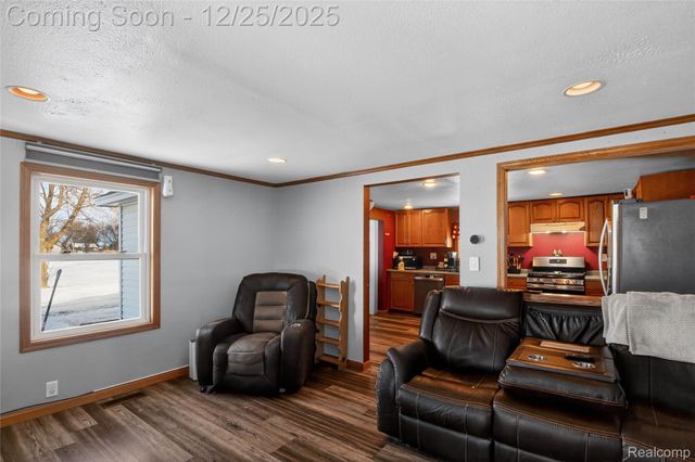 5369 S Mackinaw Road, Bay City, MI 48706