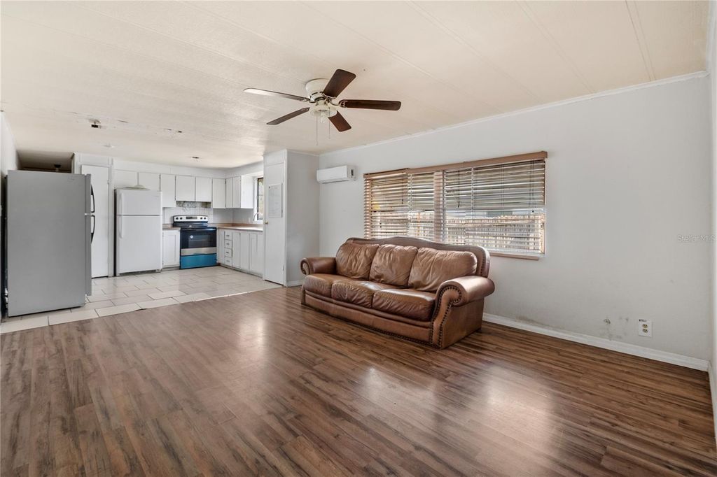 Image 13 of property listing at 6091 82ND TERRACE N, Pinellas Park, FL 33781