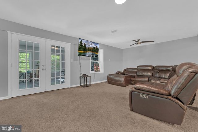 6201 CURTIS RD, Upper Marlboro, MD 20772