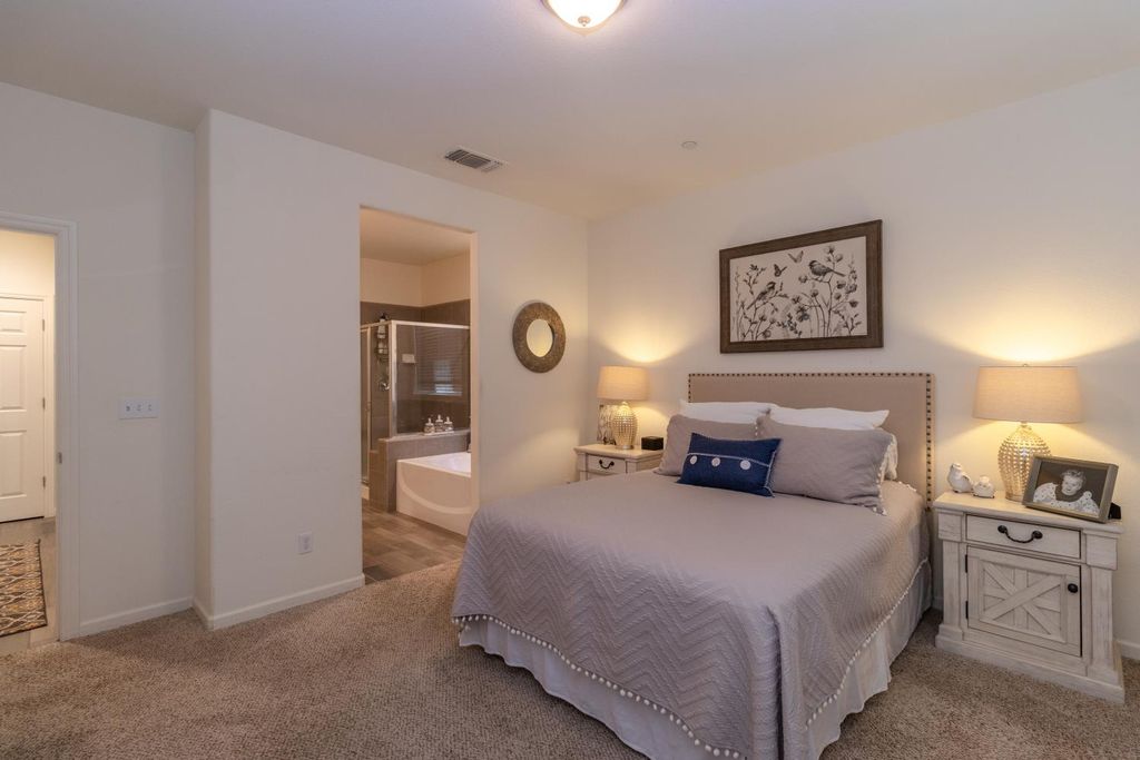 Image 21 of property listing at 3971 Saginaw Avenue, Clovis, CA 93619
