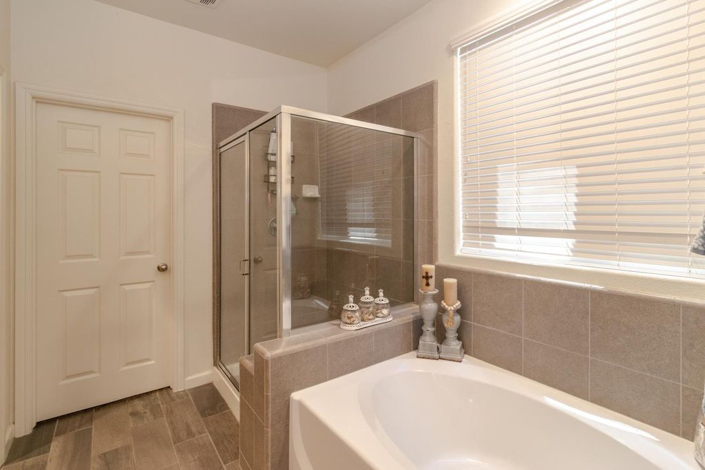 Image 24 of property listing at 3971 Saginaw Avenue, Clovis, CA 93619