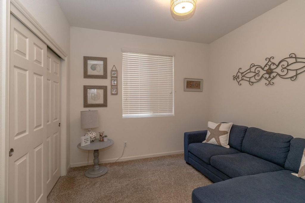 Image 8 of property listing at 3971 Saginaw Avenue, Clovis, CA 93619