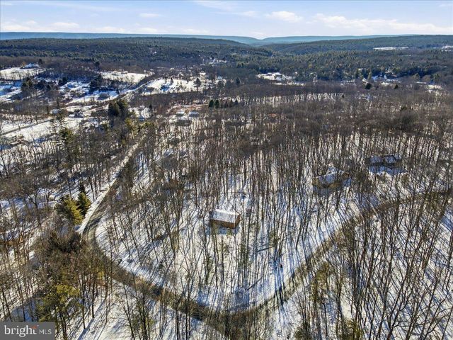 143 ANGLEMIRE DR, Stroudsburg, PA 18360