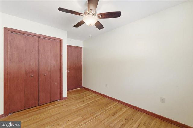 143 ANGLEMIRE DR, Stroudsburg, PA 18360