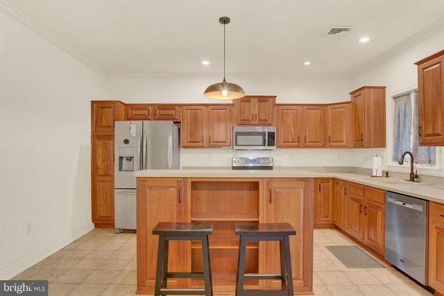 4033 CAISSONS CT, Enola, PA 17025