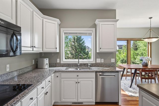 16225 49th Place N, Plymouth, MN 55446