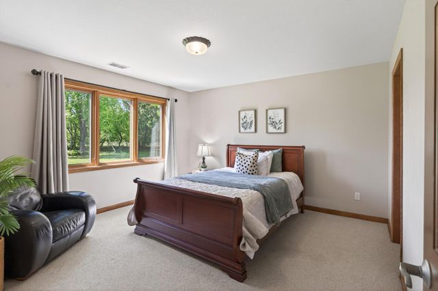 16225 49th Place N, Plymouth, MN 55446