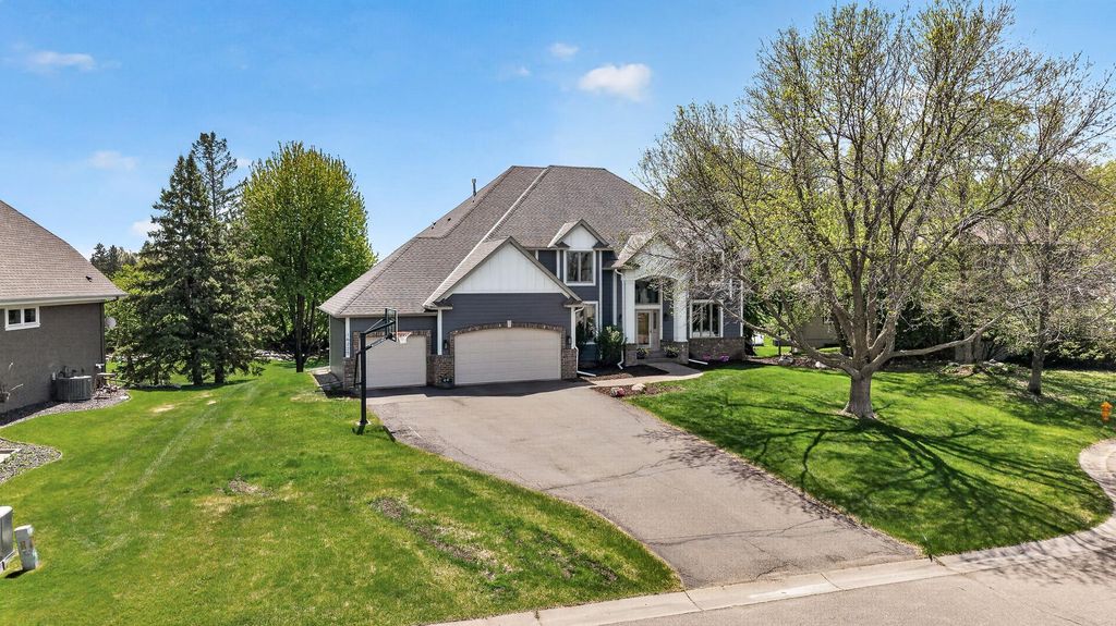 16225 49th Place N, Plymouth, MN 55446