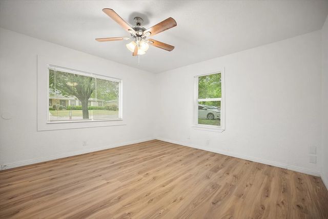 1417 Hamsted Street, Fort Worth, TX 76115