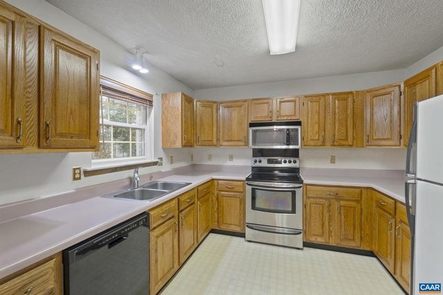 814 JEFFERSON DR, Palmyra, VA 22963