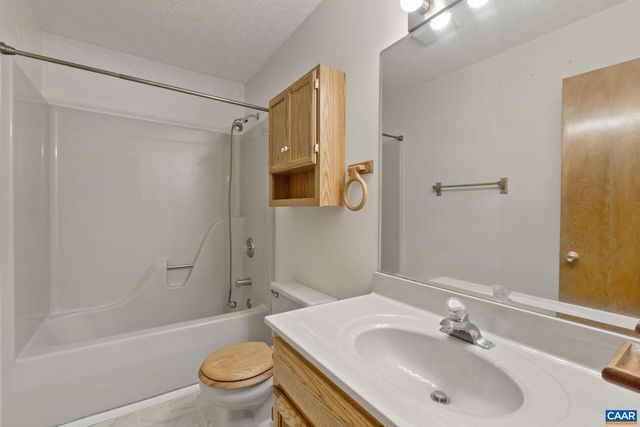 814 JEFFERSON DR, Palmyra, VA 22963