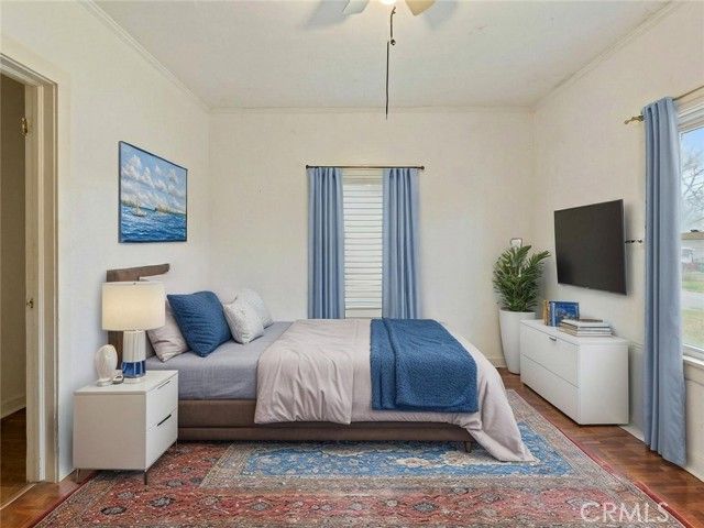 608 W 52nd, Los Angeles, CA 90037