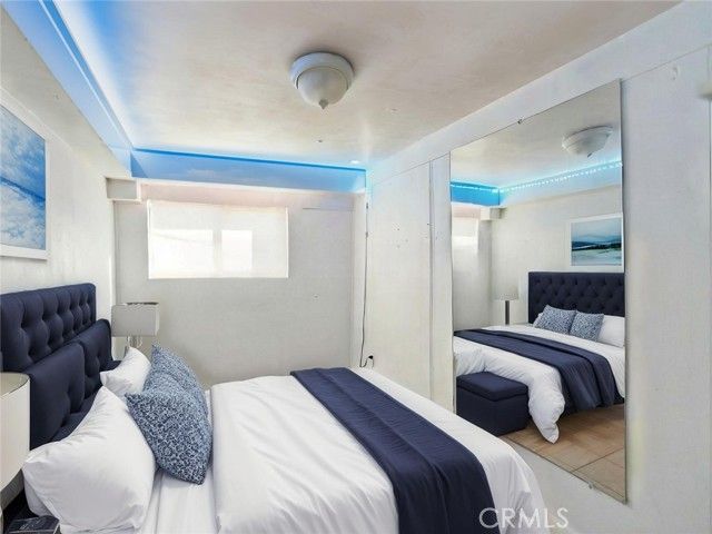 608 W 52nd, Los Angeles, CA 90037