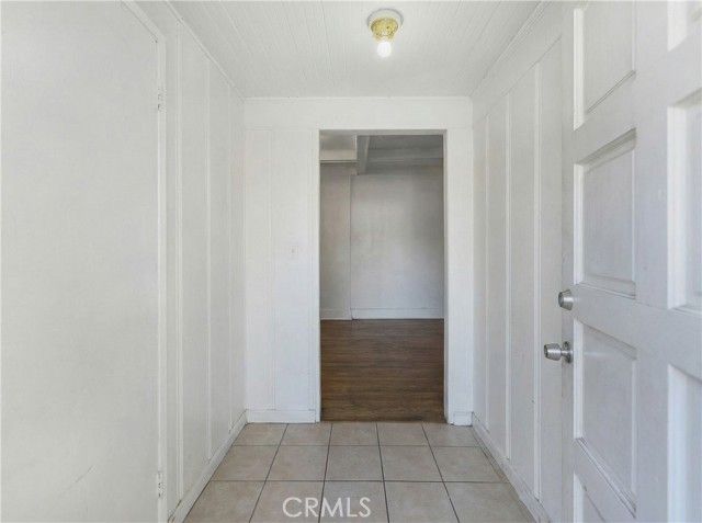 608 W 52nd, Los Angeles, CA 90037