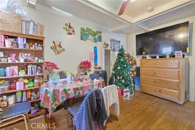 608 W 52nd, Los Angeles, CA 90037