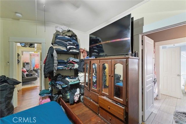 608 W 52nd, Los Angeles, CA 90037