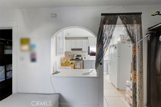 608 W 52nd, Los Angeles, CA 90037