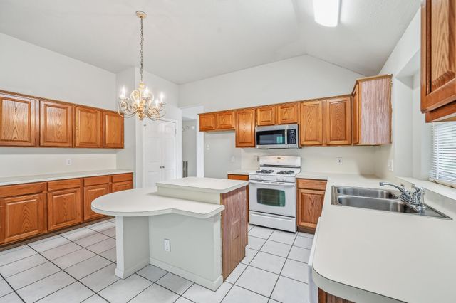 9619 E Withers Way Circle, Houston, TX 77065