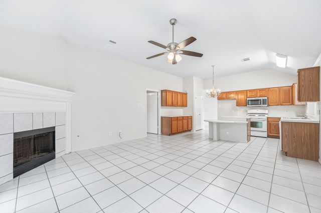 9619 E Withers Way Circle, Houston, TX 77065
