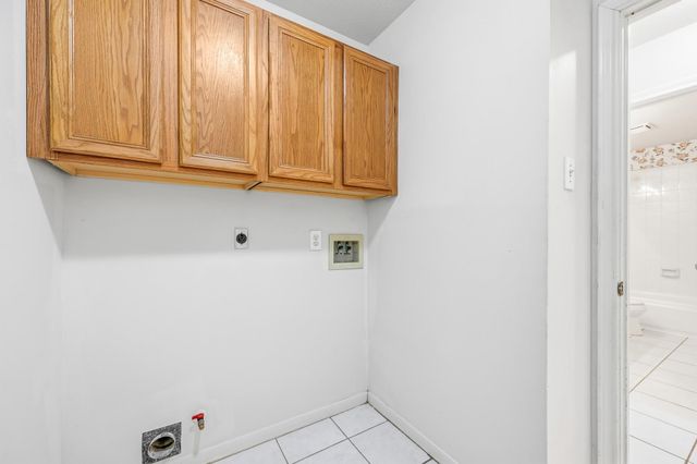 9619 E Withers Way Circle, Houston, TX 77065