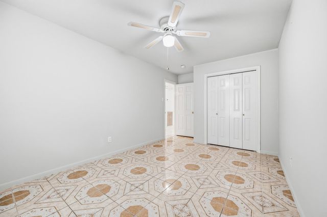 9619 E Withers Way Circle, Houston, TX 77065