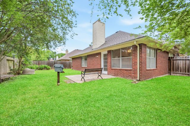 9619 E Withers Way Circle, Houston, TX 77065