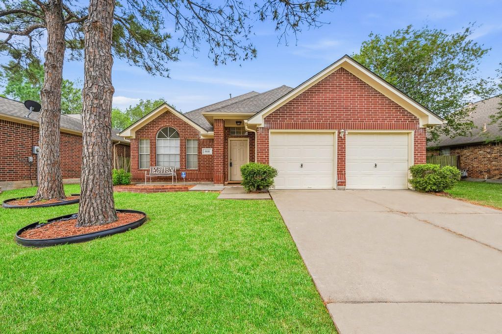 9619 E Withers Way Circle, Houston, TX 77065