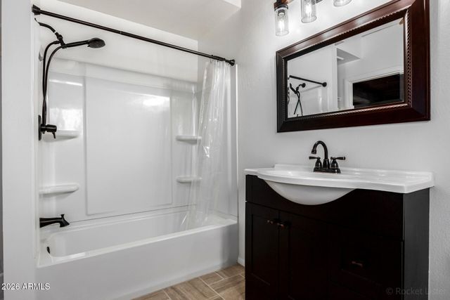 315 S 82ND Way, Mesa, AZ 85208