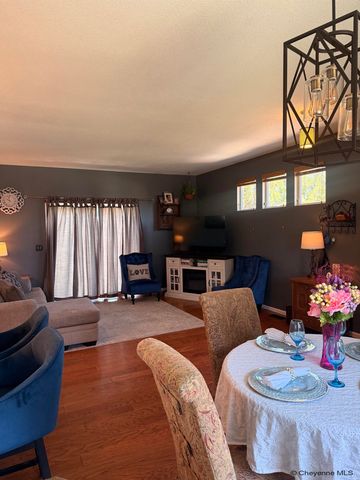 1722 SUNNY HILL, Cheyenne, WY 82001