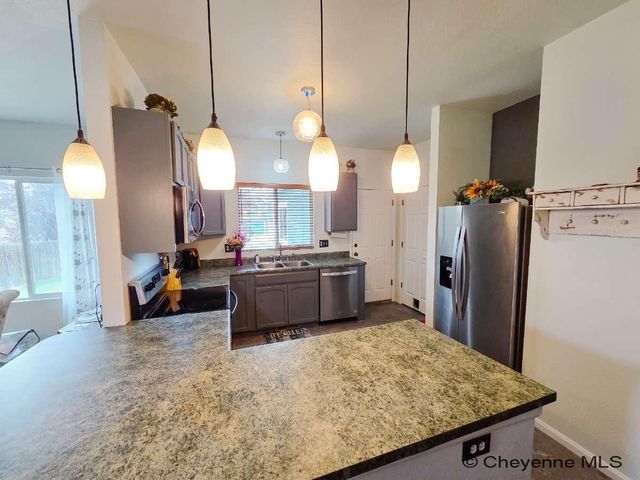 1722 SUNNY HILL, Cheyenne, WY 82001