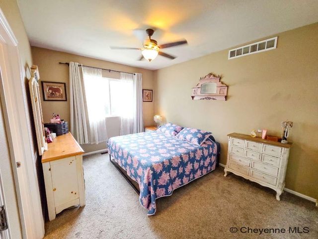 1722 SUNNY HILL, Cheyenne, WY 82001